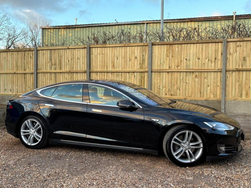 TESLA MODEL S