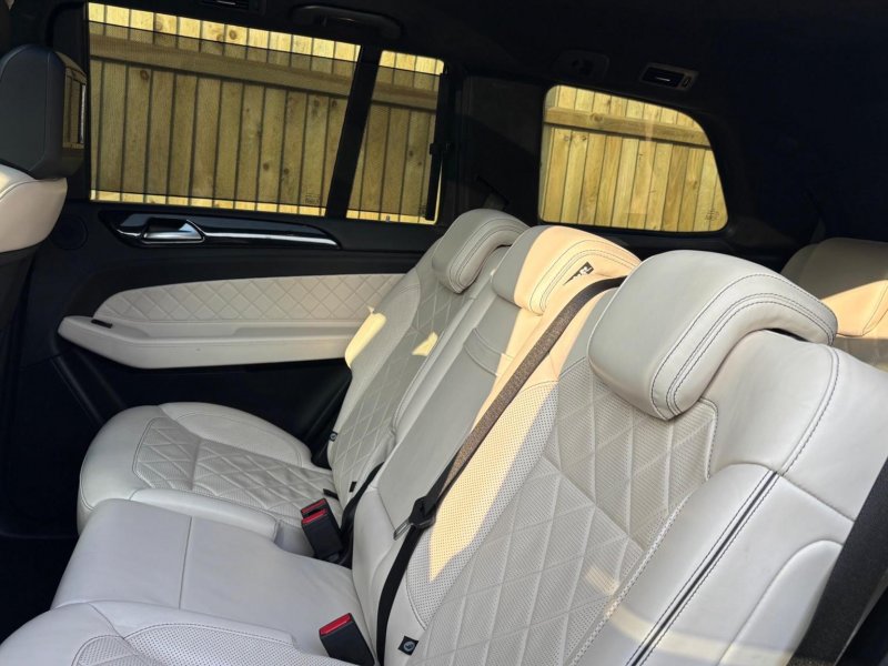 MERCEDES-BENZ GLS