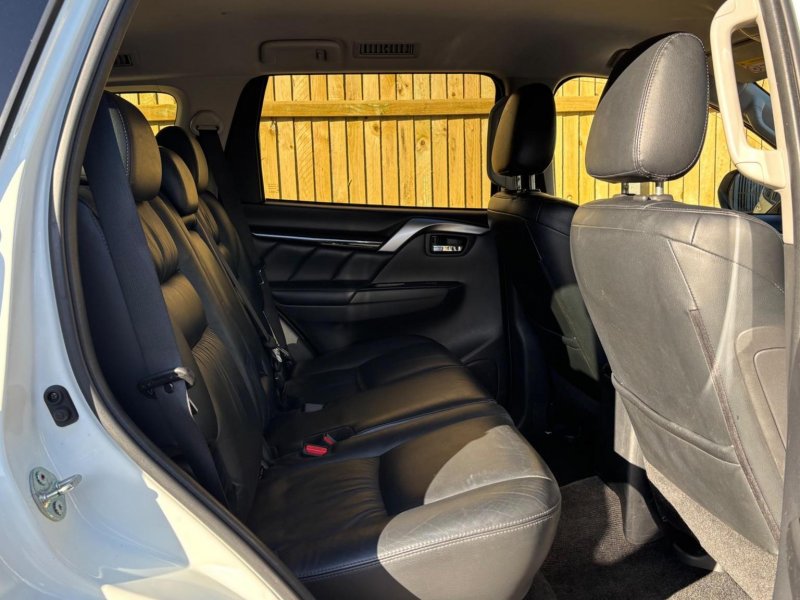 MITSUBISHI SHOGUN SPORT