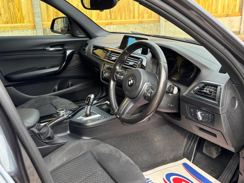 BMW 1 SERIES