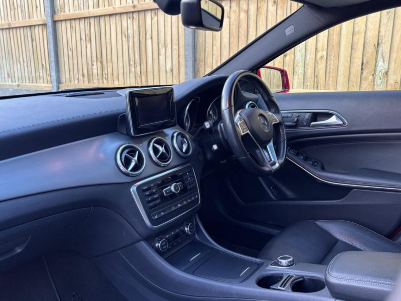 MERCEDES-BENZ GLA CLASS