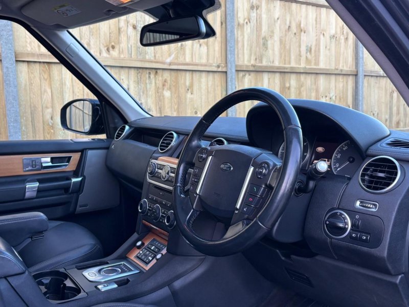 LAND ROVER DISCOVERY 4