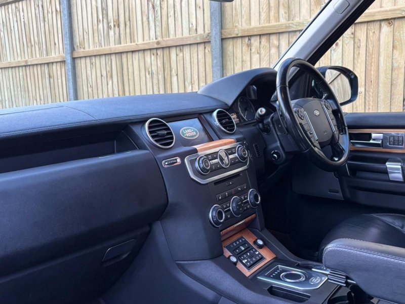 LAND ROVER DISCOVERY 4