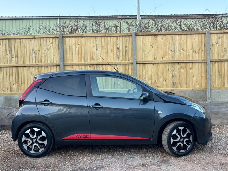 TOYOTA AYGO