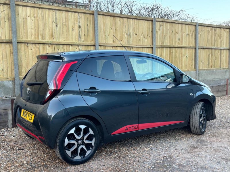 TOYOTA AYGO