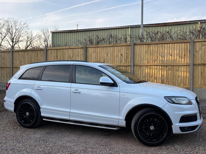 AUDI Q7