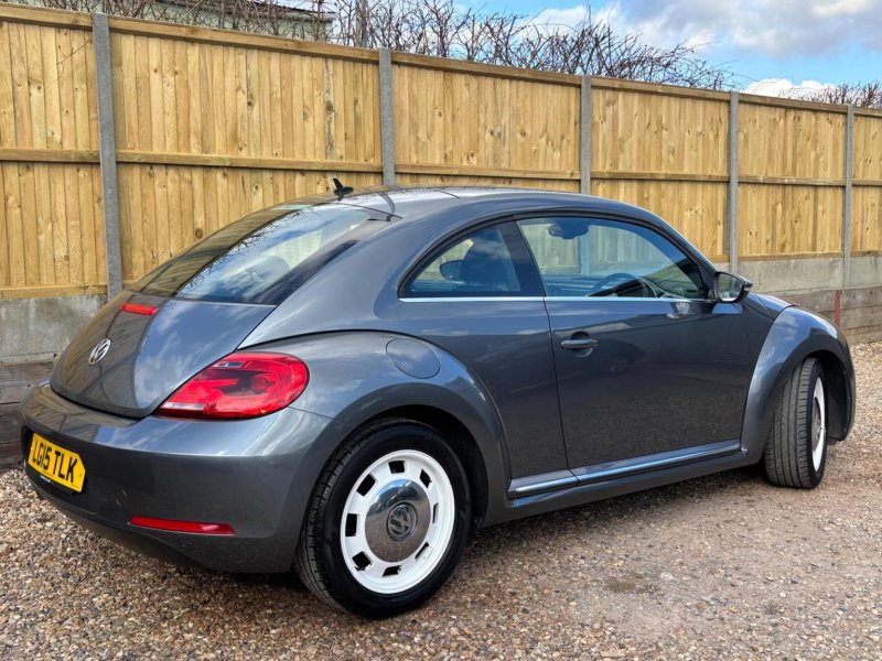 VOLKSWAGEN BEETLE