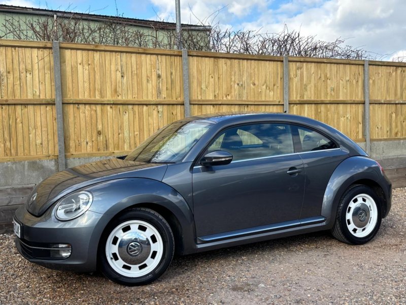 VOLKSWAGEN BEETLE
