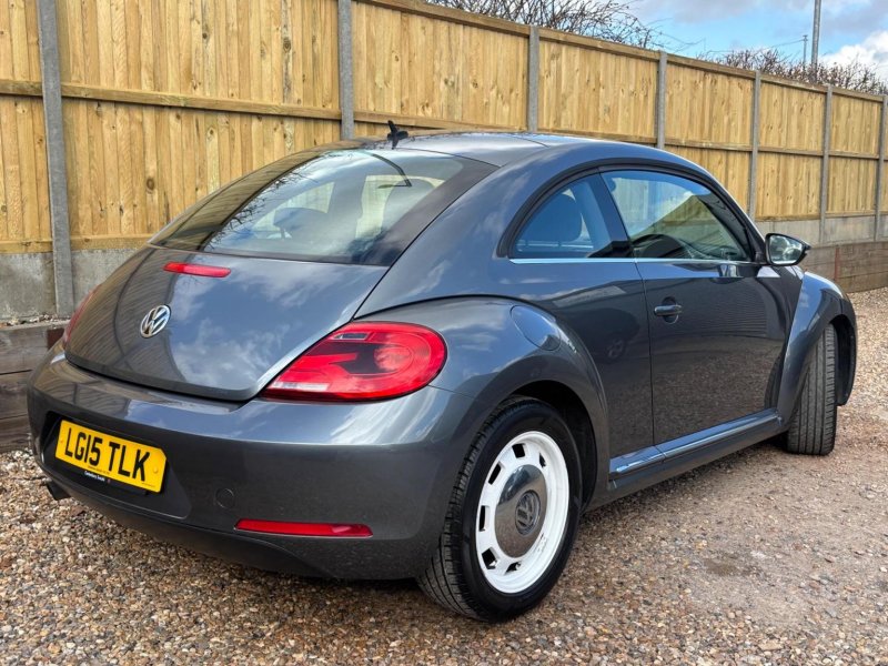 VOLKSWAGEN BEETLE