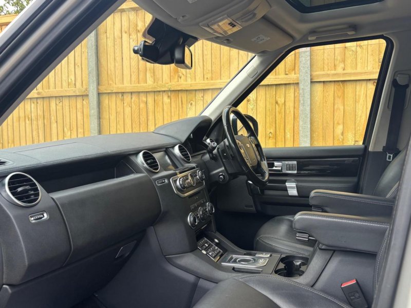 LAND ROVER DISCOVERY 4