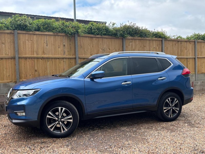 NISSAN X-TRAIL